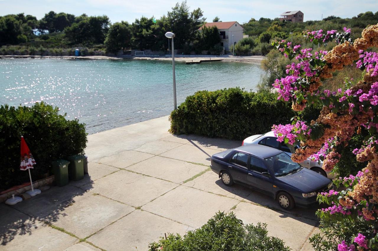 Apartments And Rooms By The Sea Sucuraj, Hvar - 4029 Sućuraj Exterior foto